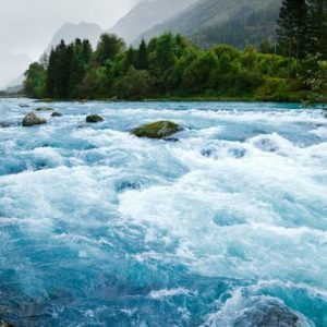 Joki Ja Vuoret Alaskassa 993 Canvas-taulu
