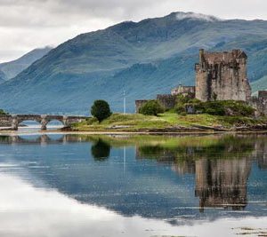 Scotland Eilean Donan Castle1978 Canvas-taulu